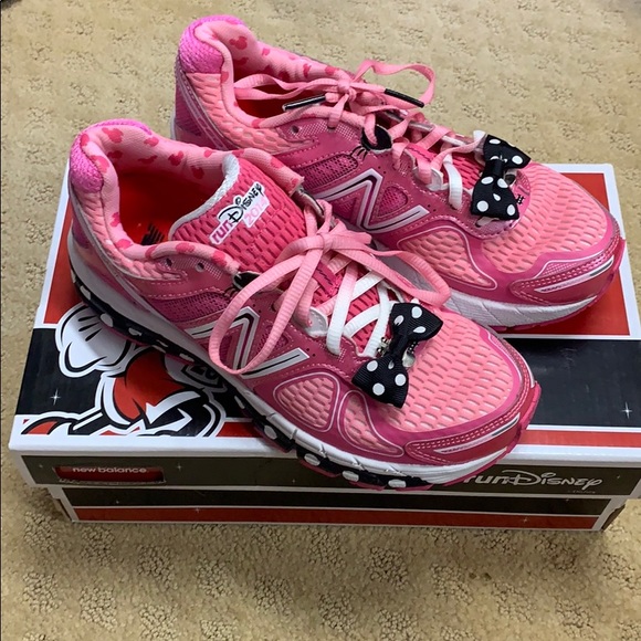 New Balance Shoes - 💗DISNEY COLLECTORS! New Balance Minnie Mouse, 6💗